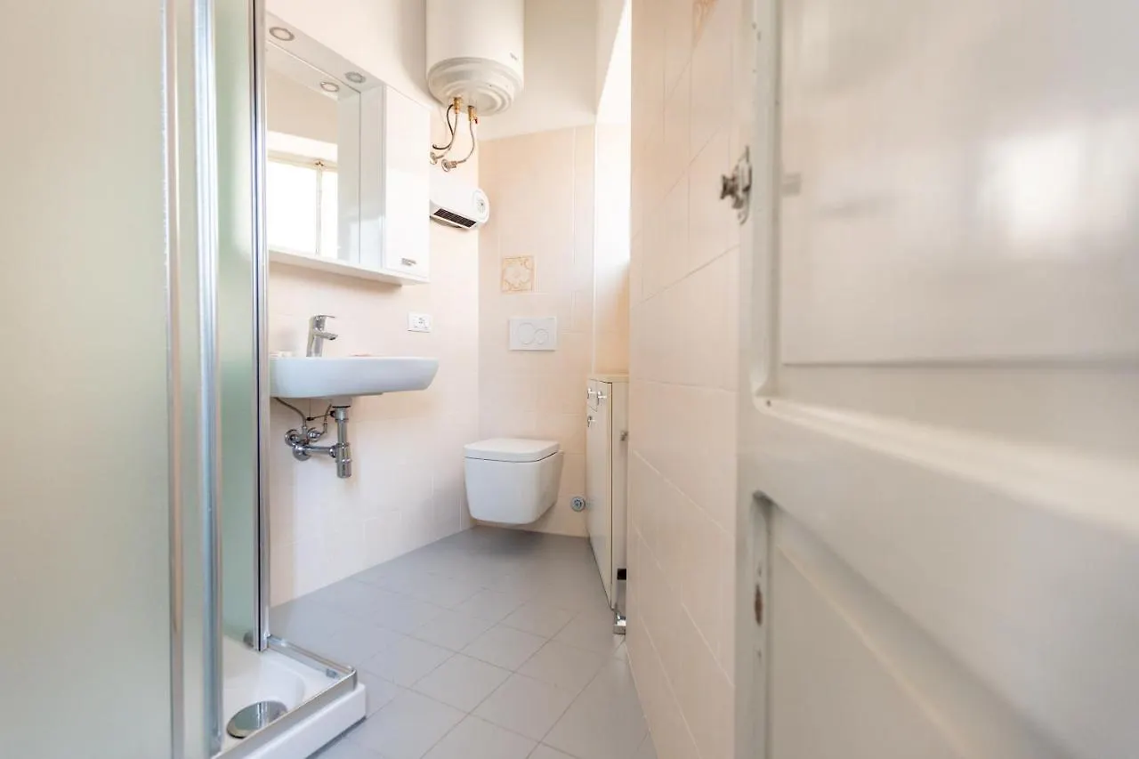 Apartament Vecchia Perledo 1907 0*,  Włochy